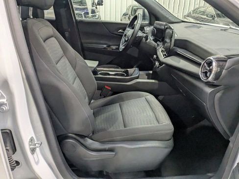 Used 2025 Chevrolet Equinox LT image 31