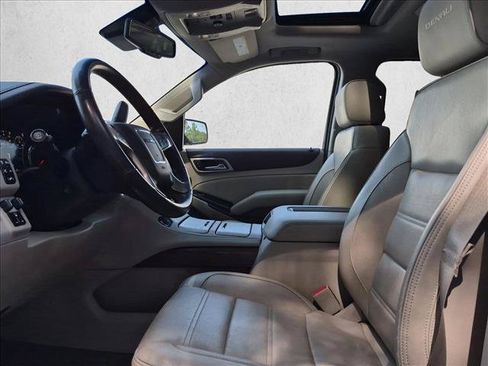 Used 2018 GMC Yukon XL Denali w/ Denali Ultimate Package RWD image 16