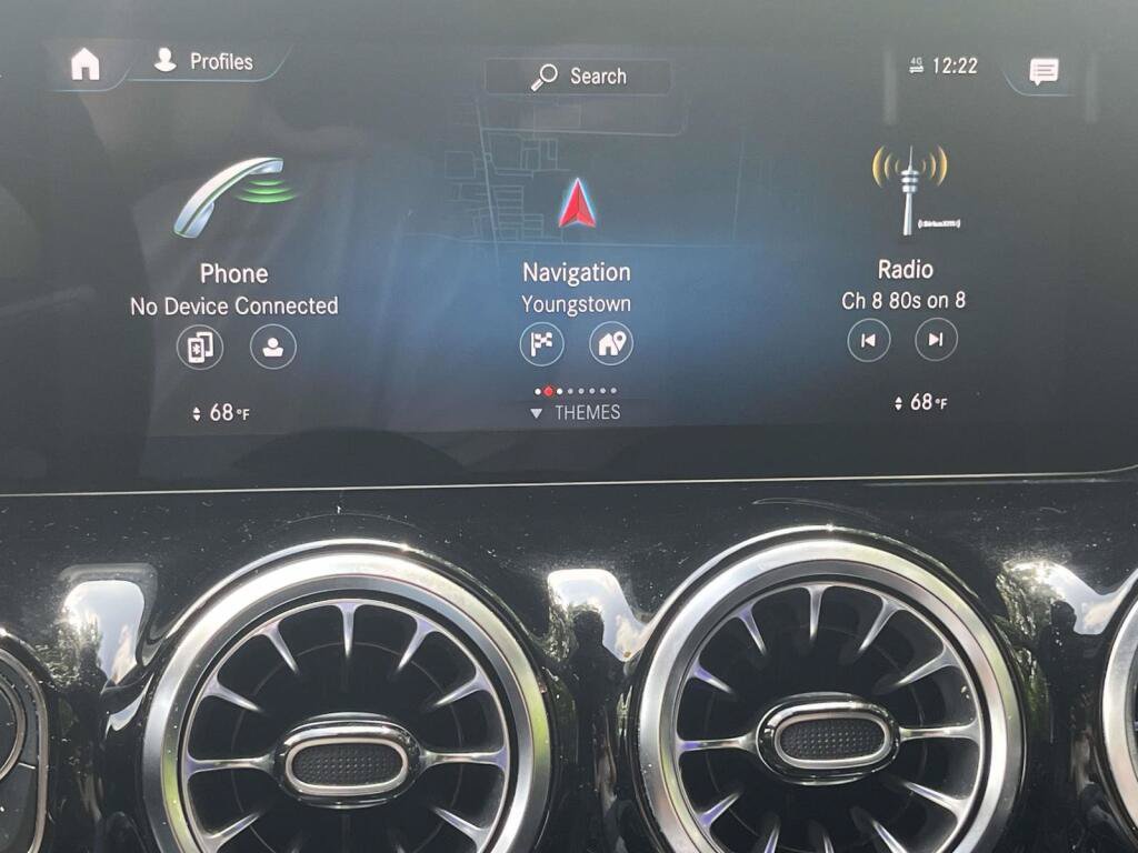 Used 2023 Mercedes-Benz GLA 250 4MATIC w/ Premium Package image 22