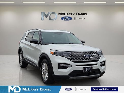Certified 2022 Ford Explorer Limited w/ Limited Technology Package AWD/4WD image 1