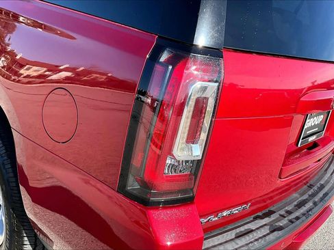 Used 2015 GMC Yukon SLT image 29