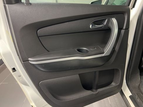 Used 2012 GMC Acadia SLT image 31