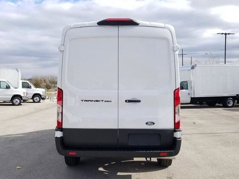 New 2026 Ford Transit 250 148 Medium Roof w/ Load Area Protection Package RWD image 4