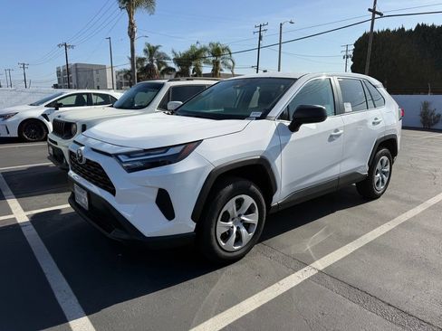Used 2025 Toyota RAV4 LE FWD image 3