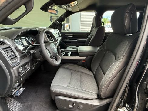 Used 2025 RAM 1500 Big Horn AWD/4WD image 13