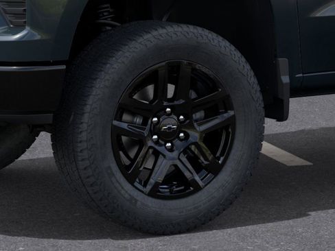 New 2026 Chevrolet Silverado 1500 Custom Trail Boss w/ LPO, Dark Essentials Package image 9
