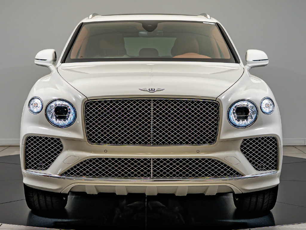 Used 2022 Bentley Bentayga AWD/4WD image 2