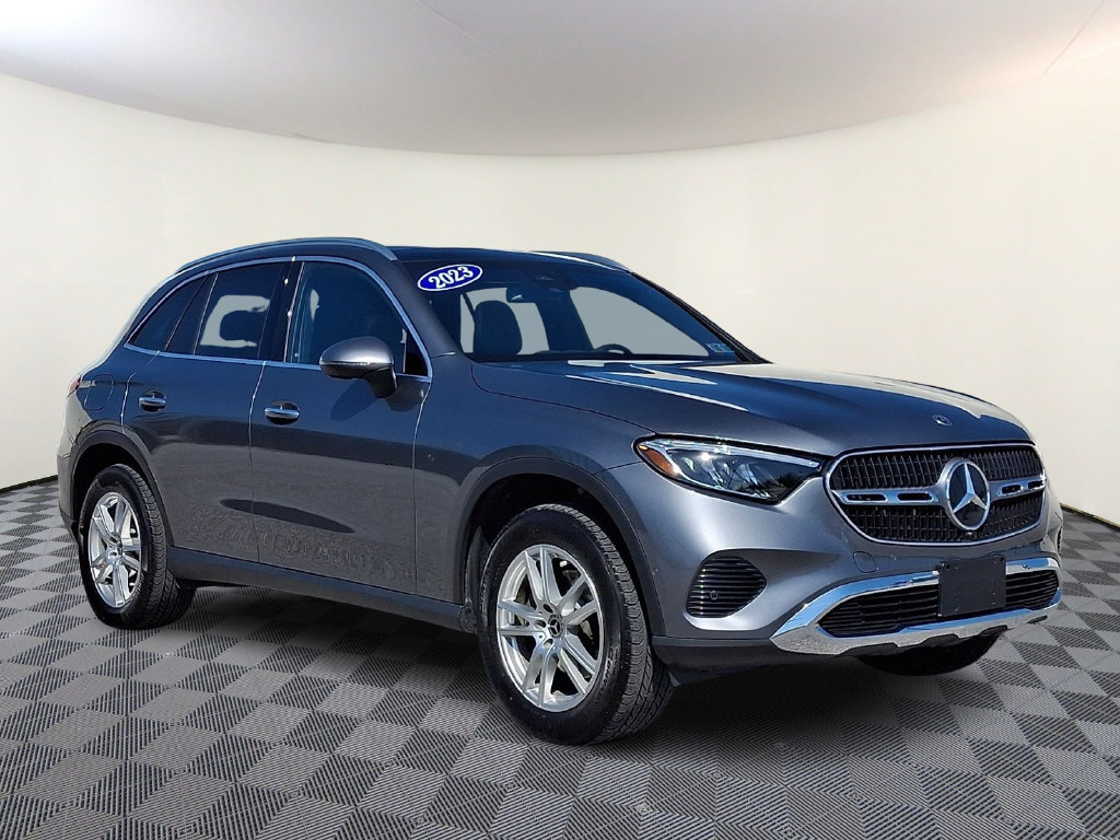 Used 2023 Mercedes-Benz GLC 300 4MATIC image 1
