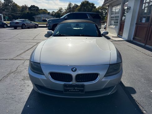 Used 2006 BMW Z4 3.0i image 32