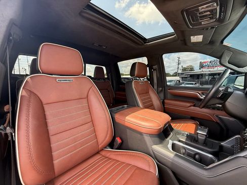 Used 2023 GMC Sierra 1500 Denali Ultimate AWD/4WD image 24