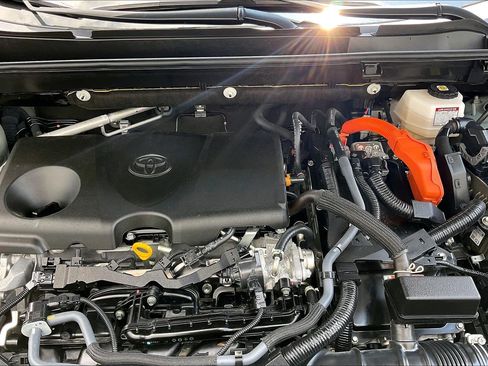 Used 2022 Toyota RAV4 XLE Premium AWD/4WD image 13