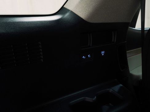 Used 2021 Hyundai Palisade Limited image 7