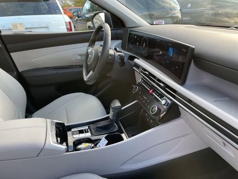 New 2025 Hyundai Tucson SEL image 8