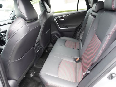 Used 2024 Toyota RAV4 XSE w/ Weather Package AWD/4WD image 17