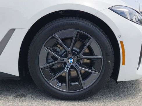 New 2026 BMW i4 eDrive40 w/ Parking Assistance Package RWD image 6