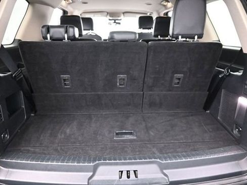 Used 2024 Ford Expedition XLT AWD/4WD image 28