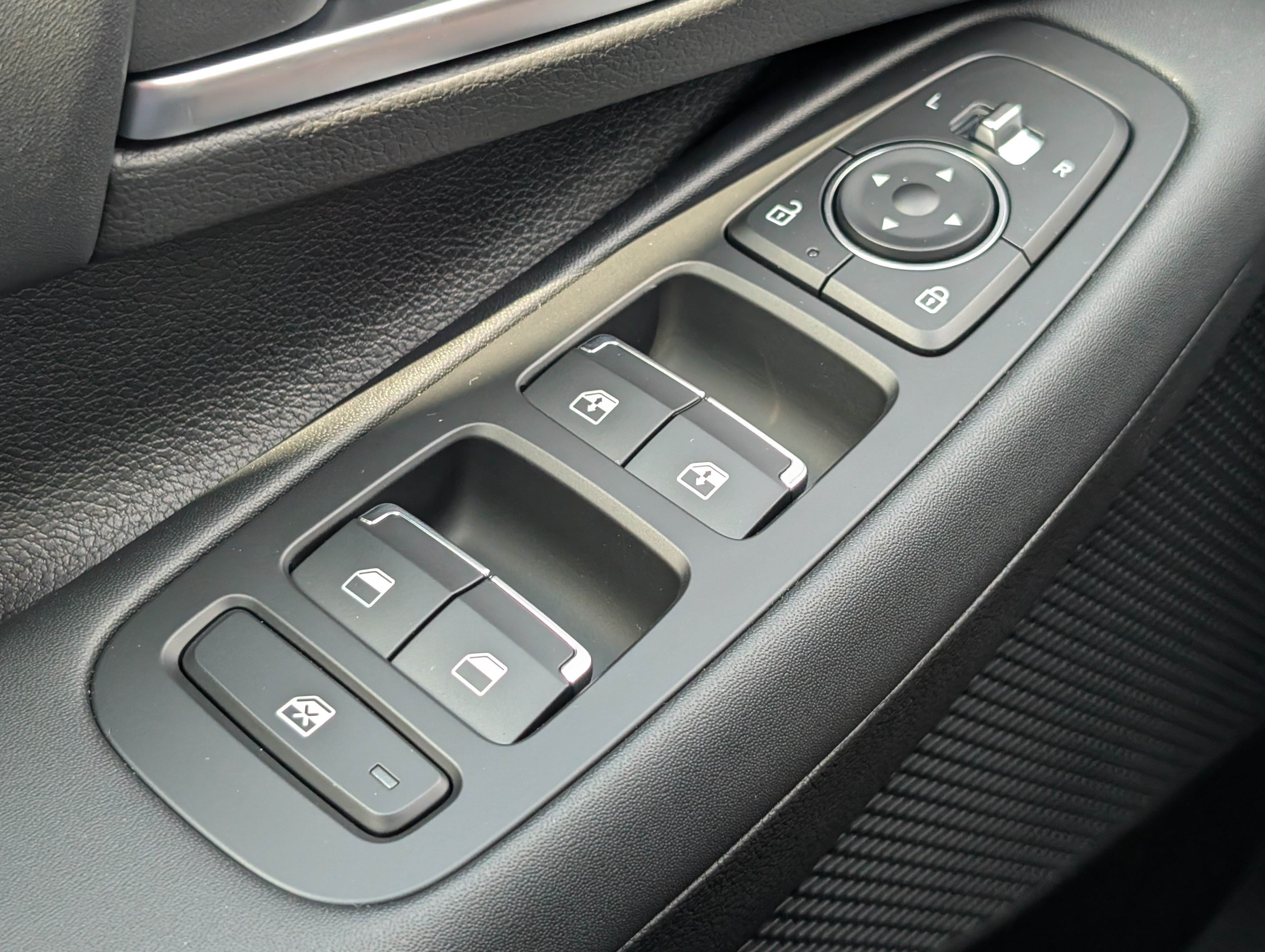 New 2026 Hyundai Sonata SEL FWD image 22