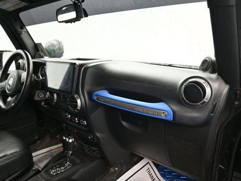 Used 2013 Jeep Wrangler Unlimited Sport AWD/4WD image 8