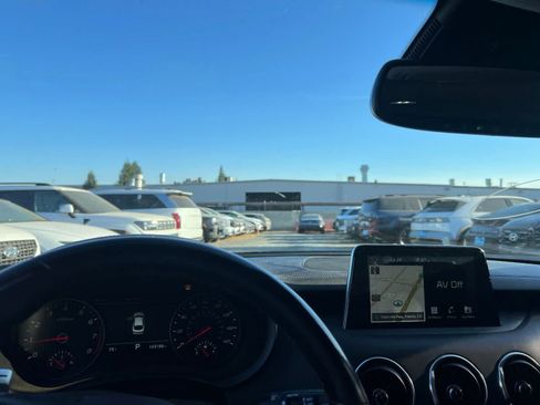 Used 2019 Kia Stinger Premium RWD image 18