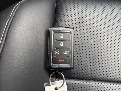 Certified 2022 Jeep Grand Cherokee Overland w/ Adv Protech Group III image 33