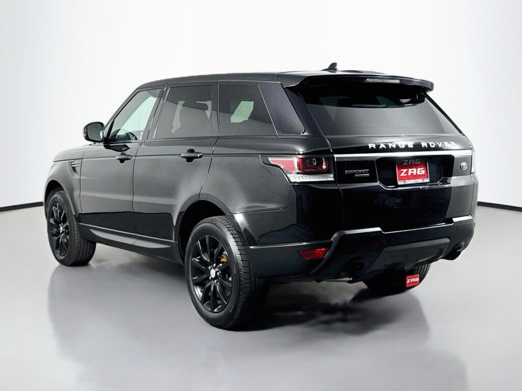Used 2015 Land Rover Range Rover Sport SE AWD/4WD image 3