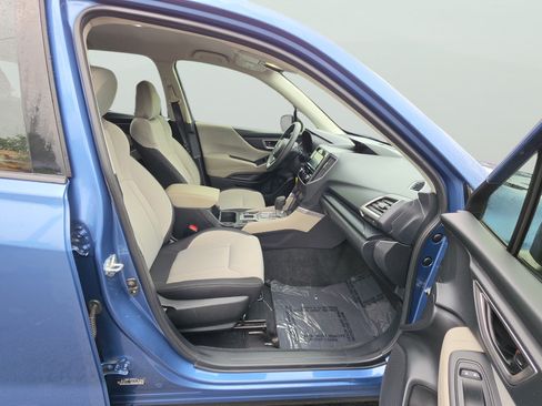Used 2023 Subaru Forester AWD/4WD image 18