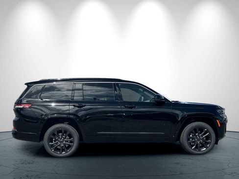 New 2026 Jeep Grand Cherokee L Limited AWD/4WD image 3