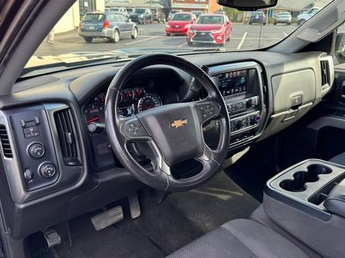 Used 2018 Chevrolet Silverado 1500 LT w/ All Star Edition image 9