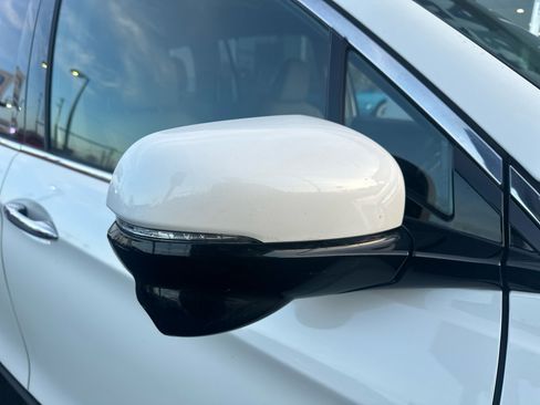 Used 2017 Honda Pilot Touring image 8