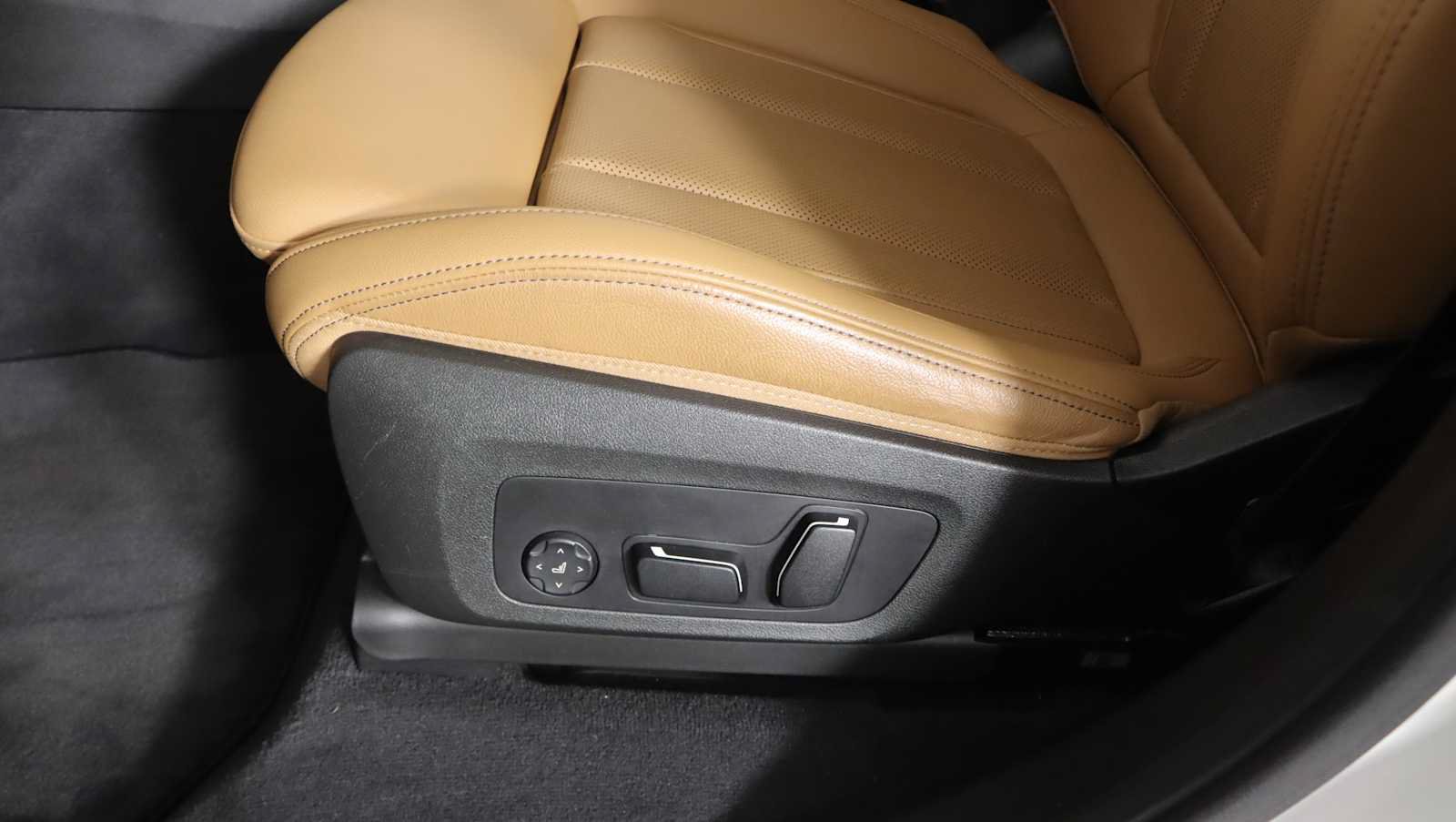 Used 2024 BMW X3 xDrive30i w/ Convenience Package AWD/4WD image 19