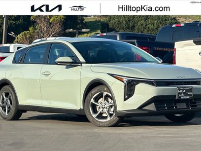 New 2026 Kia K4 LXS