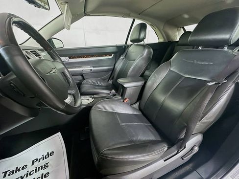 Used 2010 Chrysler Sebring Limited image 21