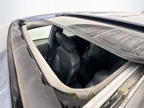 Certified 2024 Toyota Corolla Cross XLE w/ Convenience Package FWD image 23