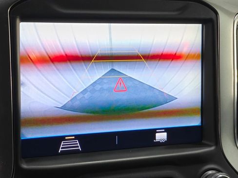 Used 2019 Chevrolet Silverado 1500 LT w/ Convenience Package image 7