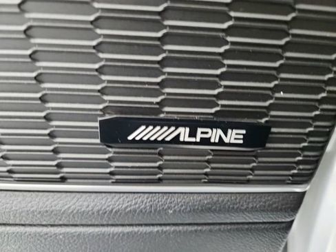 Used 2022 Jeep Grand Cherokee L Limited image 38