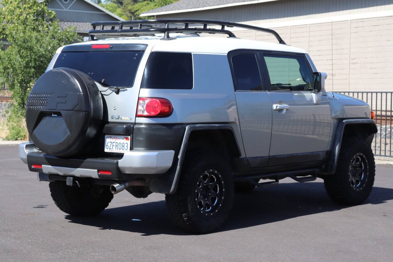 Used 2010 Toyota FJ Cruiser 4WD w/ Convenience Pkg image 9