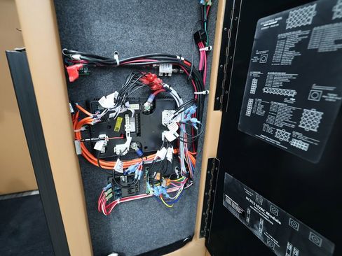 Used 2022 Mercedes-Benz Sprinter 2500 image 55