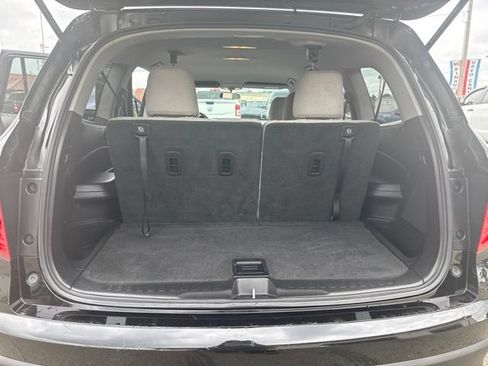 Used 2018 Honda Pilot LX image 12