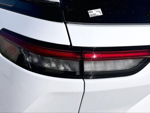 New 2025 Jeep Grand Cherokee Limited w/ Black Appearance Package image 15