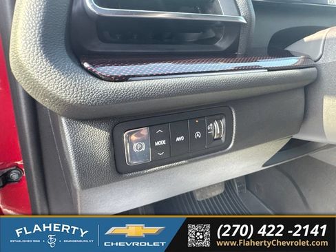 Used 2026 Chevrolet Traverse RS w/ LPO, Floor Liner Package AWD/4WD image 21