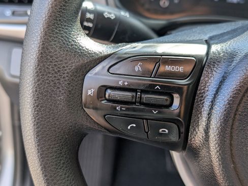 Used 2023 Kia Rio S image 26