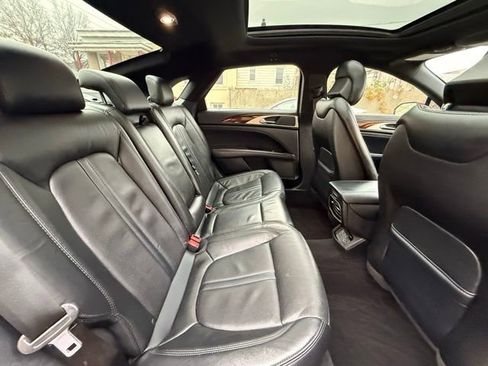 Used 2017 Lincoln MKZ Reserve w/ Climate Package image 27