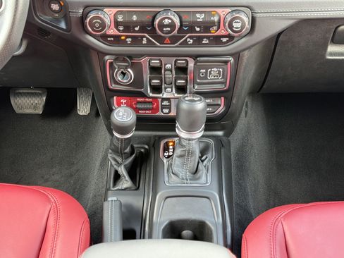 Used 2024 Jeep Wrangler Unlimited Rubicon 392 AWD/4WD image 5
