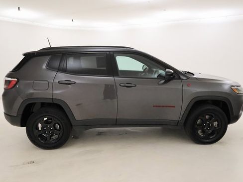 Used 2023 Jeep Compass Trailhawk image 2