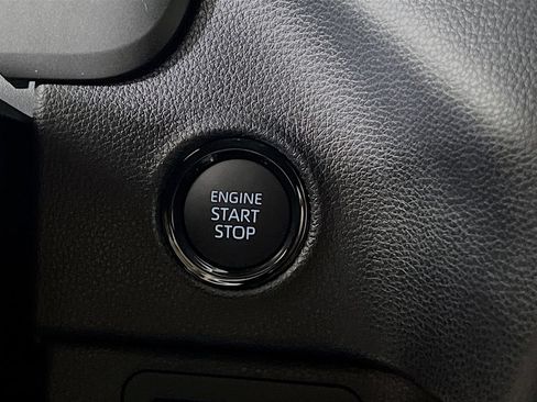 Used 2025 Toyota Tundra SR5 AWD/4WD image 20