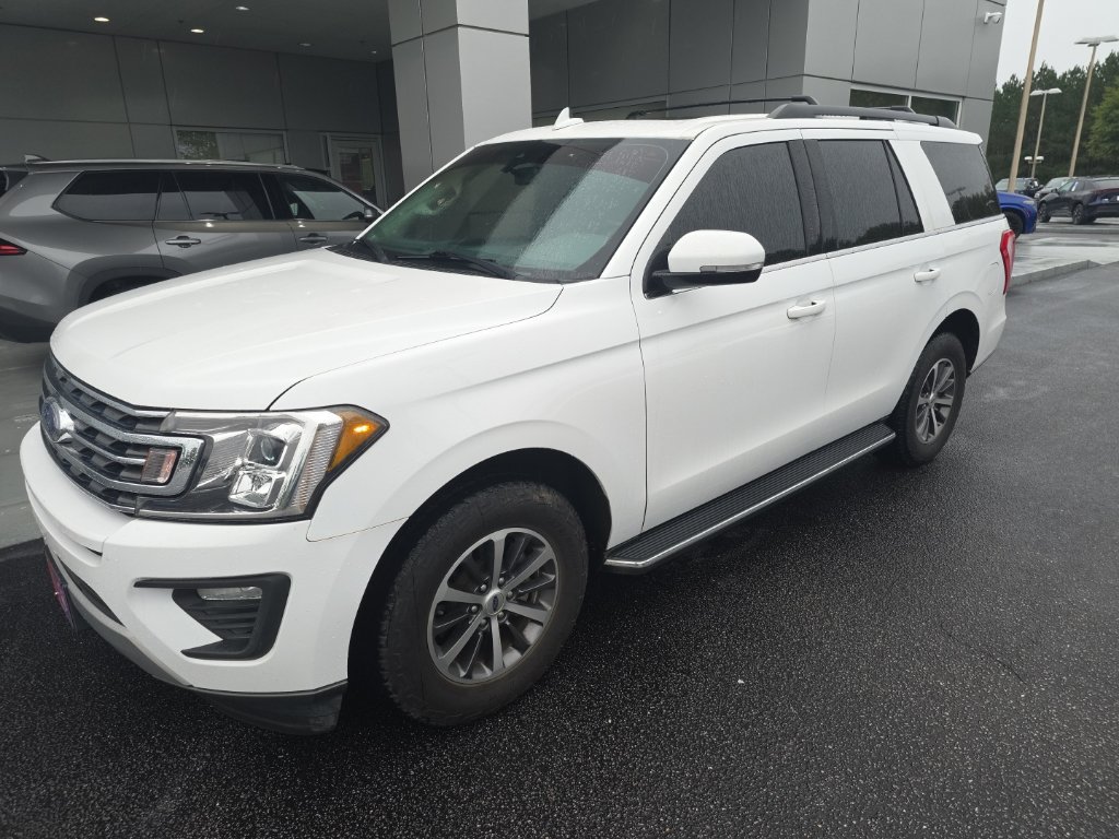 Used 2020 Ford Expedition XLT w/ Equipment Group 202A RWD image 2
