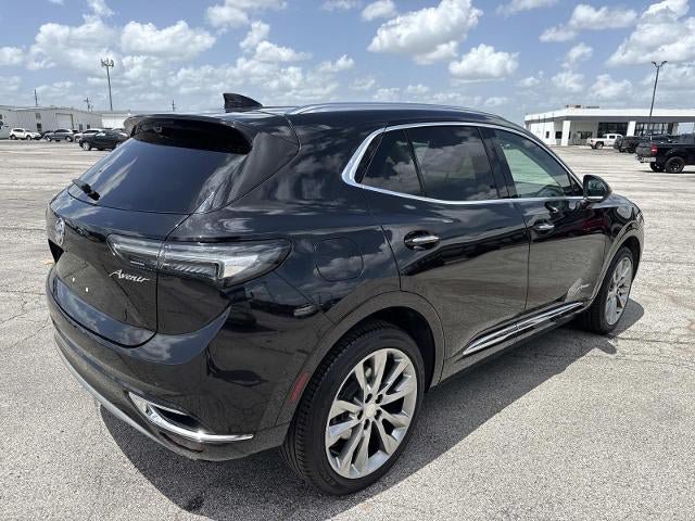 Used 2021 Buick Envision Avenir w/ Technology Package II FWD image 4
