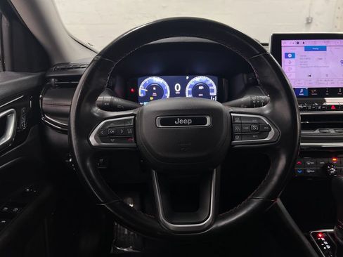 Used 2022 Jeep Compass Trailhawk w/ Trailhawk Elite Group AWD/4WD image 16