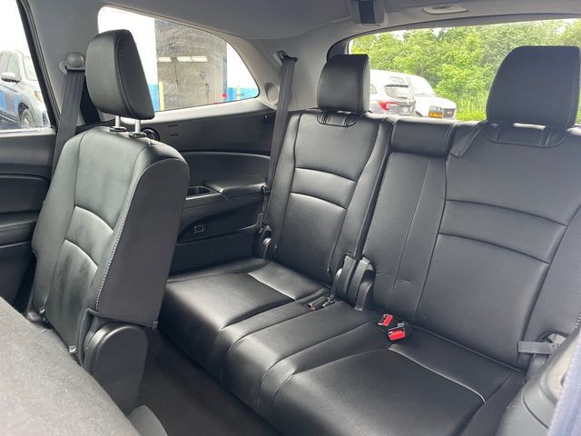 Used 2019 Honda Pilot Touring image 17