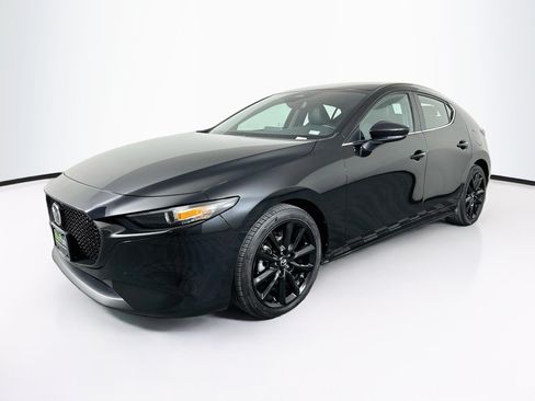 Used 2024 MAZDA MAZDA3 s FWD image 3